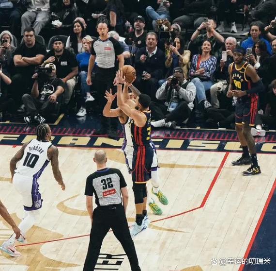 包含里程碑夜！纽卡斯尔临场应变；NBA常规赛赛后刷纪录；球迷炸锅；高层口径保持一致的词条