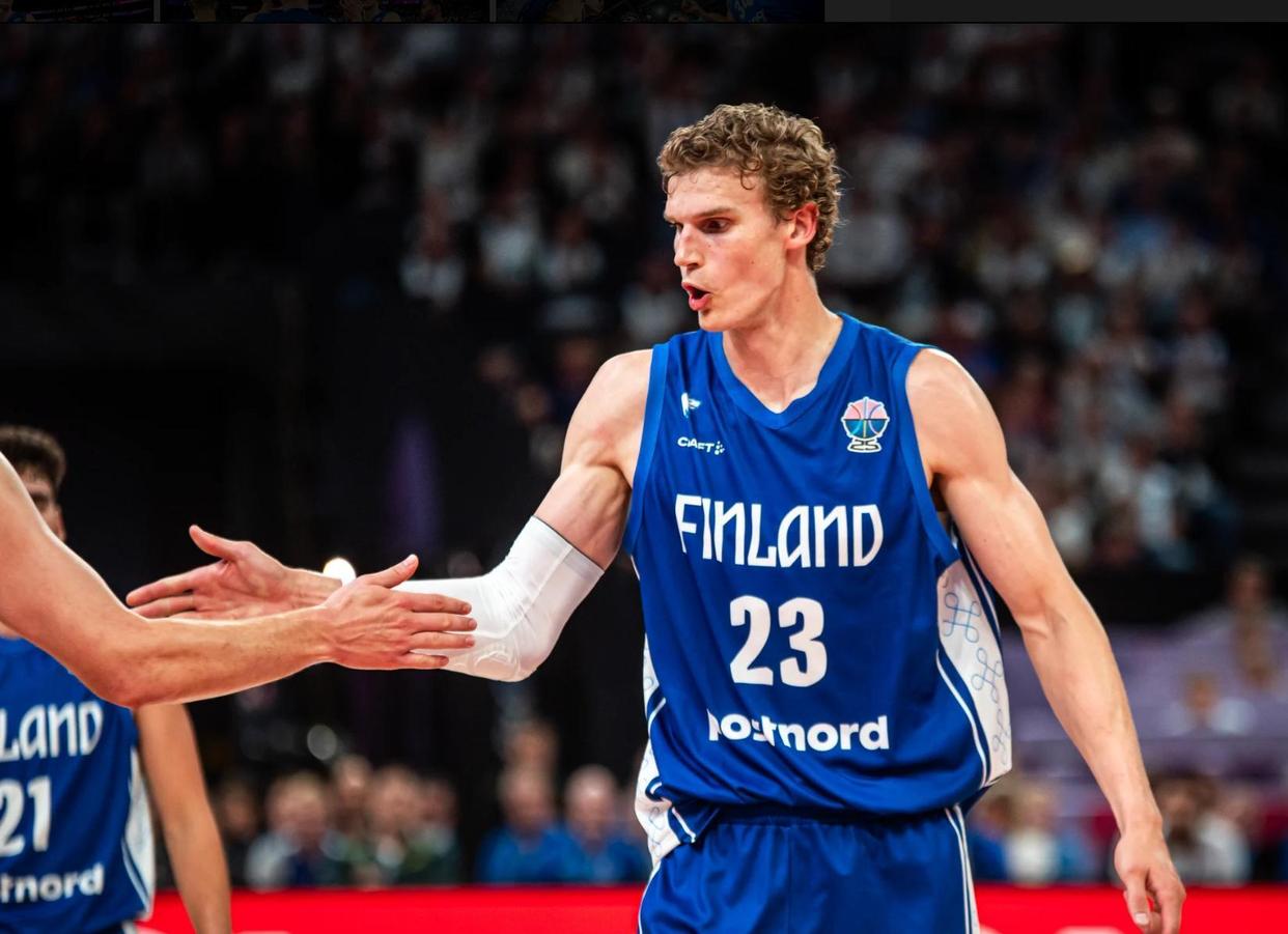 东契奇在利物浦比赛中绝杀，挺进下一轮引发热议！的简单介绍